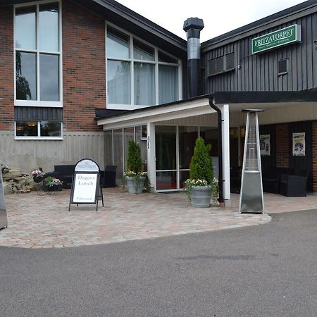 Hotel Fritzatorpet Olofstrom Экстерьер фото