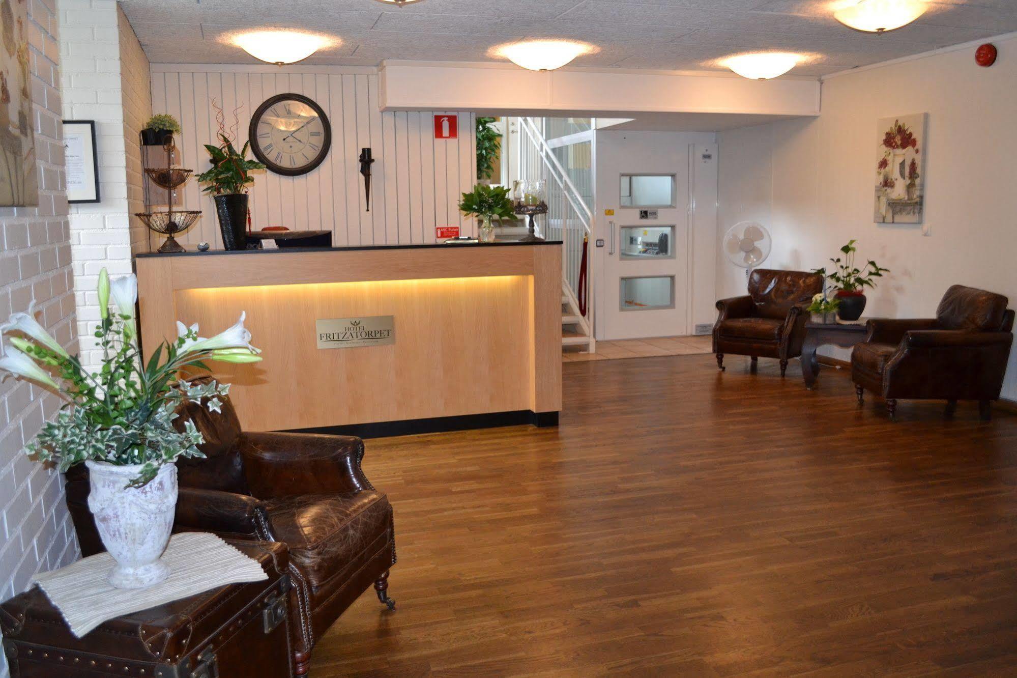 Hotel Fritzatorpet Olofstrom Экстерьер фото